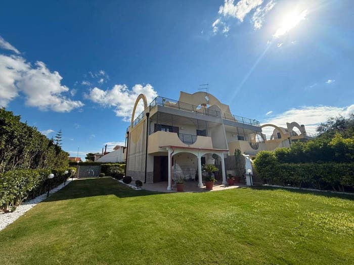 Appartamento quadrilocale in vendita in via Vizzarro, San Vito Carelli, Taranto