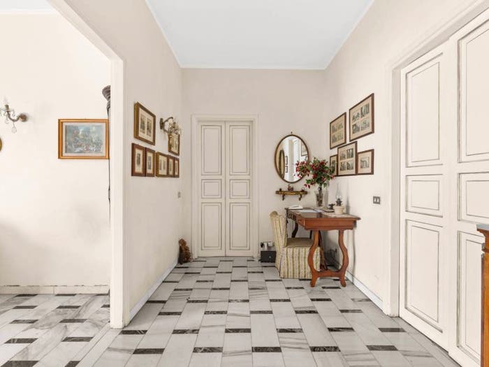 Appartamento quadrilocale in vendita in Solari, Milano