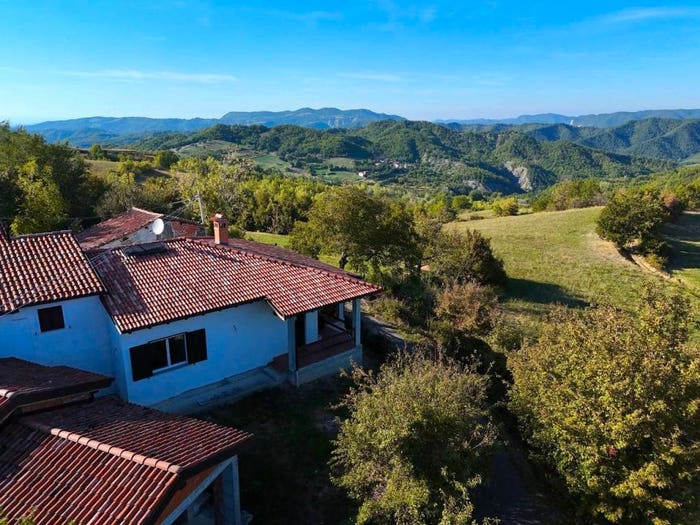 Casa trilocale in vendita in Frazione Serra, Fabbrica Curone