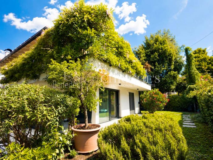Casa con 6 locali in vendita in Vicolo del Lauro, Centro, Merano