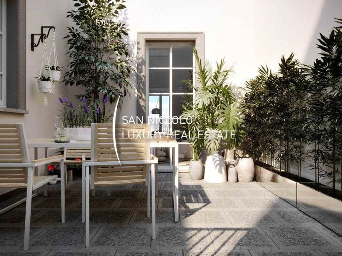 Appartamento con 6 locali in vendita in Via San Martino, Caldine, Fiesole
