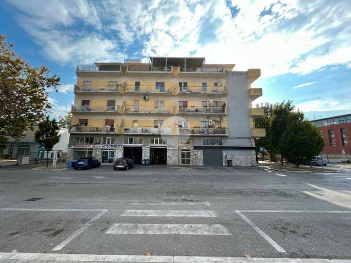 Appartamento quadrilocale in vendita in Via Alento, Tirino, Pescara