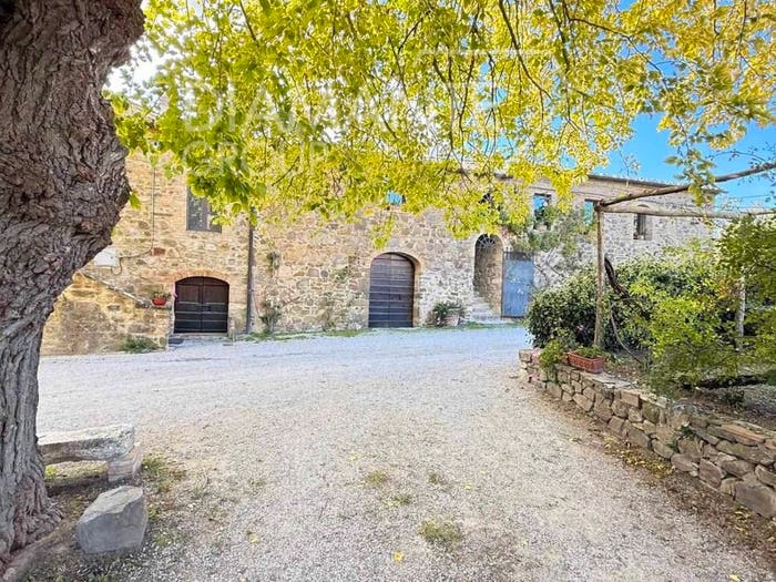 Casa con 6 locali in vendita in Centro, Montalcino