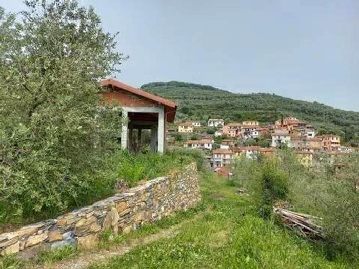 Casa quadrilocale in vendita in Strada Provinciale, Centro, Lucinasco