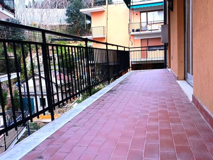 Appartamento quadrilocale in vendita in via gioiello, Centro, Cogoleto