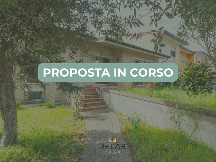 Casa con 6 locali in vendita in Via Ippolito Nievo, Centro, Fossalta di Portogruaro