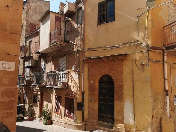 Appartamento quadrilocale in vendita in Via Sanzo, Centro Storico, Agrigento