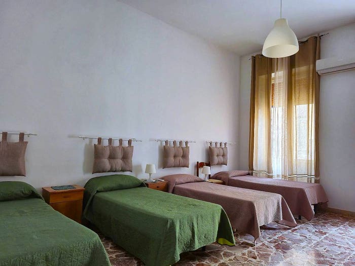 Casa con 6 locali in vendita in Via Roma, Centro, Avola