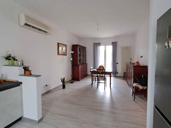 Casa quadrilocale in vendita in Via Nicola Sacco e Bartolomeo Vanzetti, San Frediano Sud San Lorenzo a Pagnatico, Cascina
