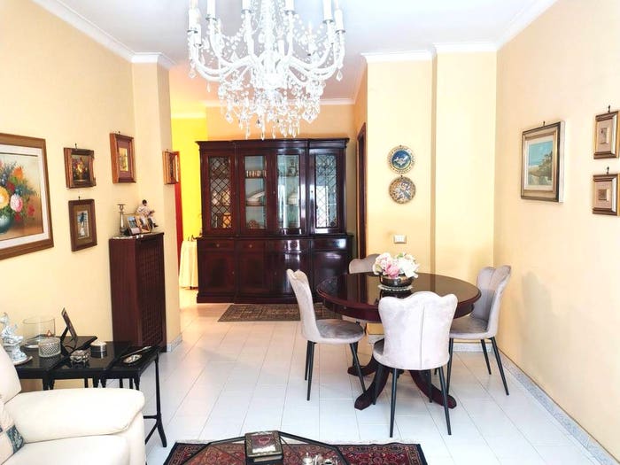 Appartamento trilocale in vendita in Via Giuseppe De Falco, Via Ruggiero, Caserta