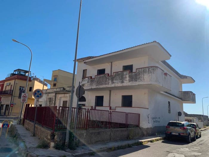 Casa con 6 locali in vendita in Via Caduti di Nassirya, Centro, Pulsano