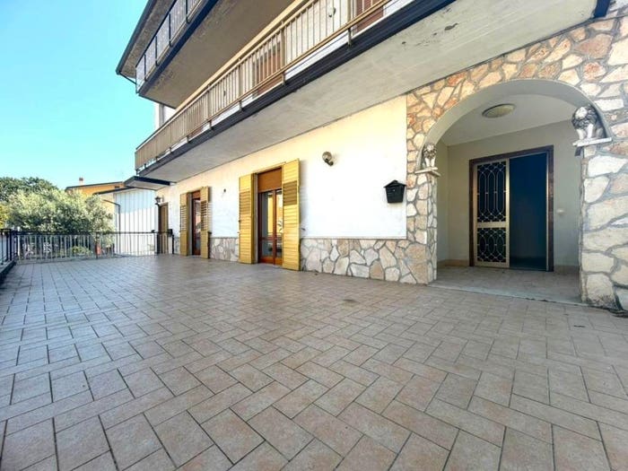 Appartamento con 6 locali in vendita in Via S Sebastiano, Aiello del Sabato
