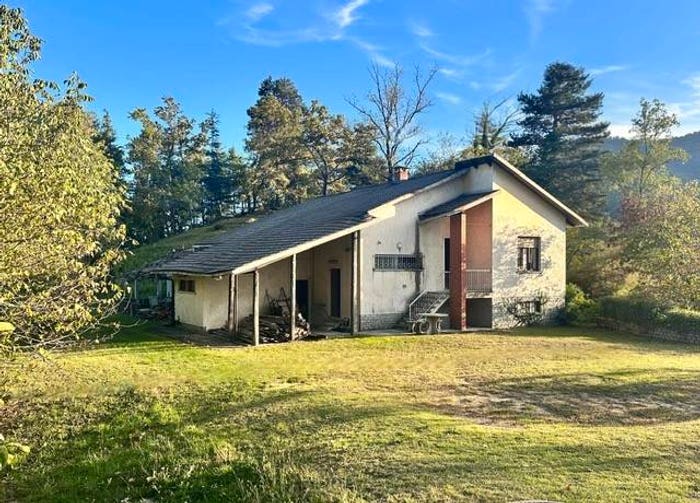 Casa con 6 locali in vendita in Strada Picchi, Cumiana