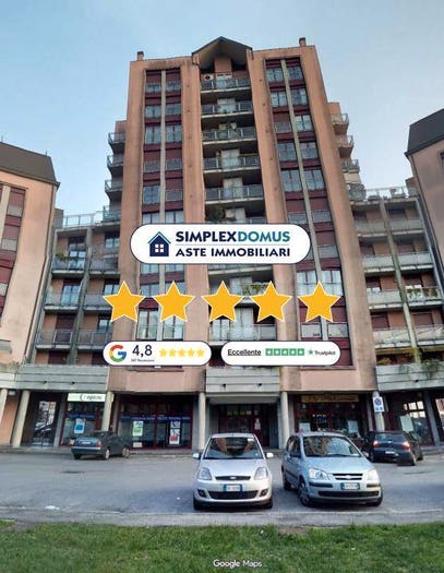 Appartamento quadrilocale in vendita in Via Cadore, Semicentro Ospedale, Gallarate