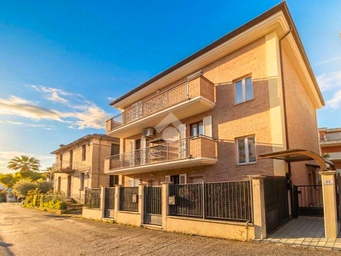 Appartamento bilocale in vendita in Strada Provinciale Val Tesino, Centro, Grottammare