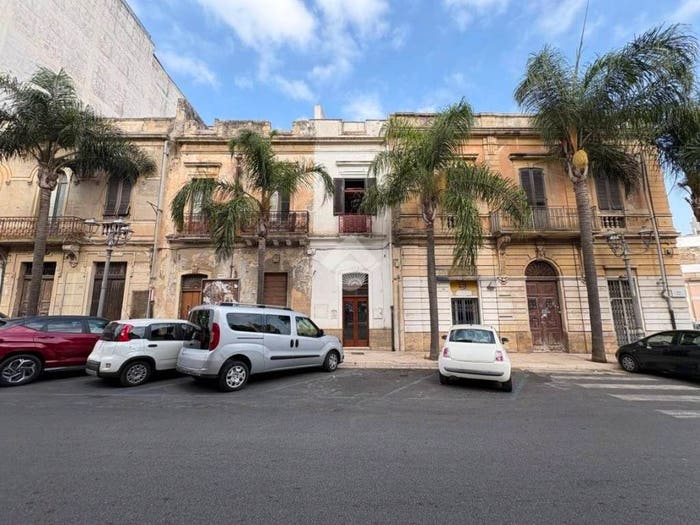 Casa con 6 locali in vendita in Corso Roma, Centro Storico, Brindisi