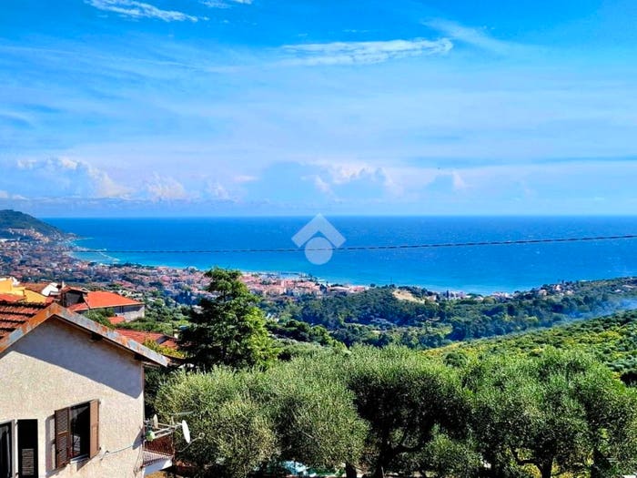 Appartamento con 5 locali in vendita in Via San Leonardo, Gorleri, Diano Marina