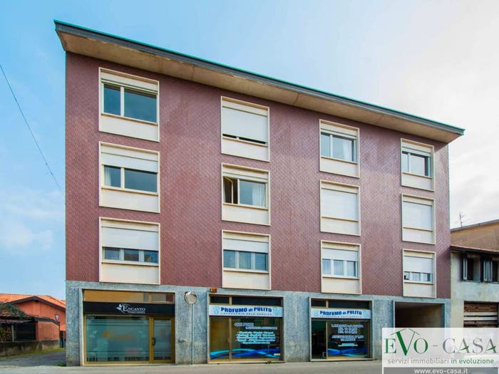 Appartamento trilocale in vendita in Via San Rocco, Vanzaghello