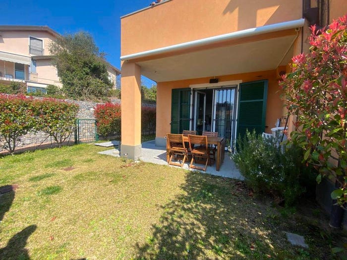 Appartamento trilocale in vendita in Via Costino Monte Carmelo, Centro, Loano