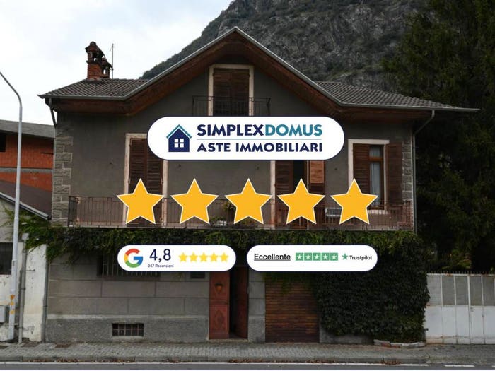 Appartamento quadrilocale in vendita in Via Des Alpes, Centro, Verrès