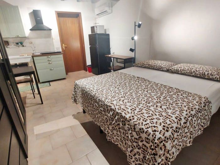 Casa con 6 locali in vendita in Strada XX Settembre, Centro Storico, Parma