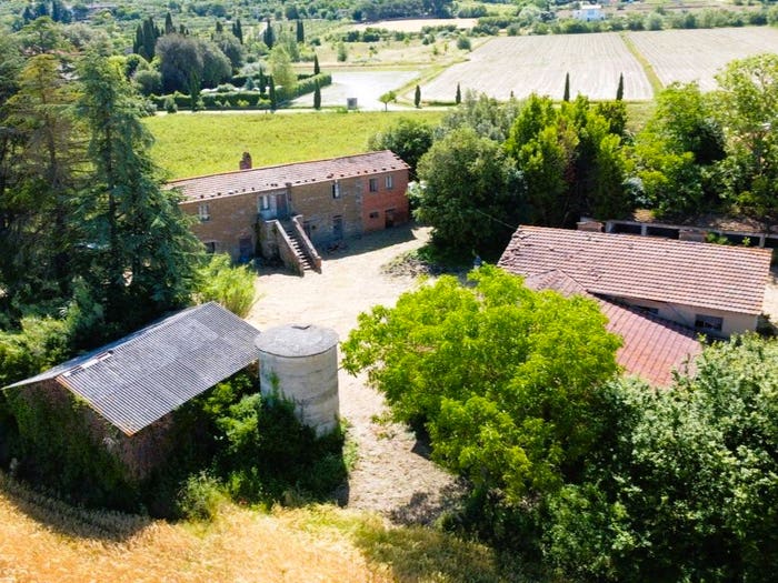 Casa con 6 locali in vendita in Case Sparse Ossaia, Cortona