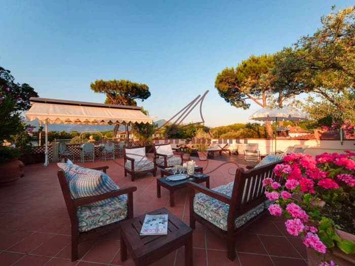 Appartamento quadrilocale in vendita in Via Cesare Battisti, Centro, Forte dei Marmi