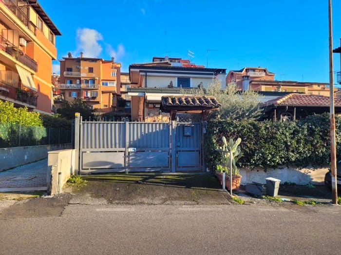 Casa con 5 locali in vendita in Via Giugno, Tor Lupara, Fonte Nuova