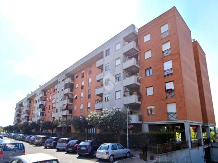 Appartamento trilocale in vendita in Via Lussemburgo, Inghilterra Zona, Aprilia