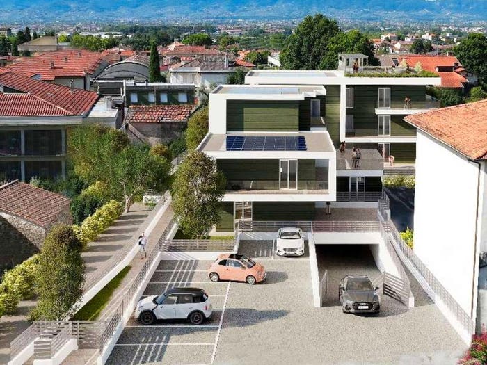 Appartamento con 5 locali in vendita in Montale