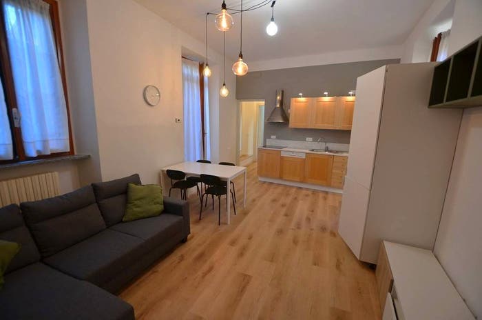 Appartamento trilocale in vendita in Via Vittorio Emanuele II, Centro, Bernareggio