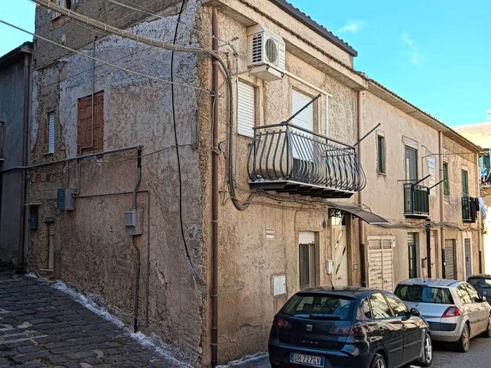 Casa bilocale in vendita in via Croce, Centro, San Cataldo