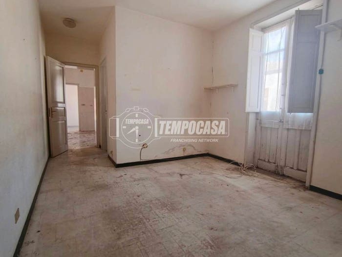 Casa trilocale in vendita in Saponara Marittima, Saponara