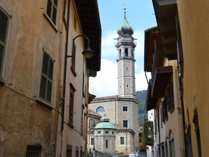 Casa quadrilocale in vendita in Vicolo Crotti, Centro, Gandino