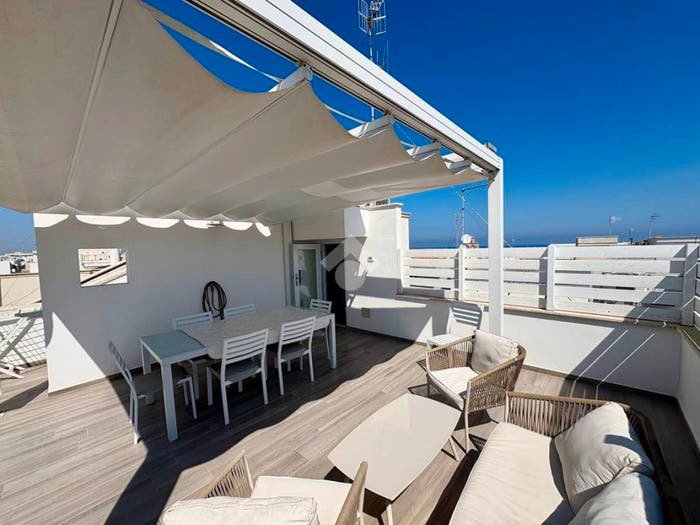 Casa trilocale in vendita in Via Pompeo Sarnelli, Centro, Polignano a Mare