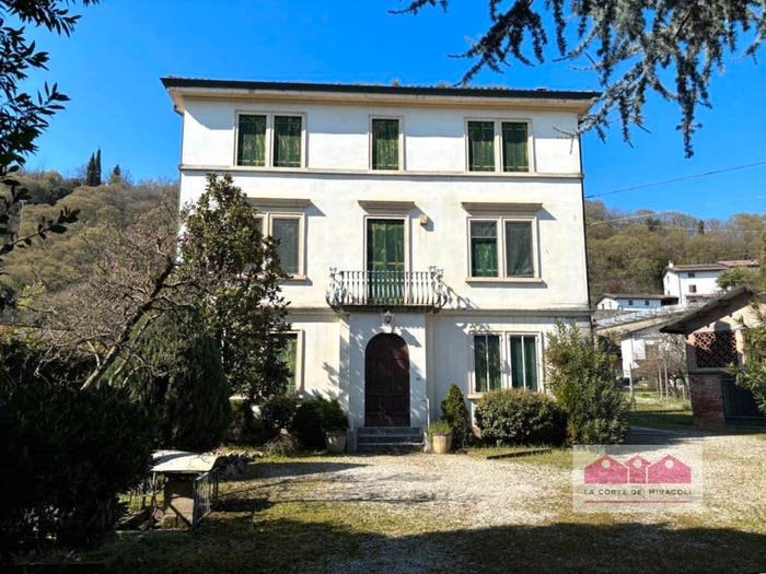 Casa con 5 locali in vendita in Via Roma, Centro, Costabissara