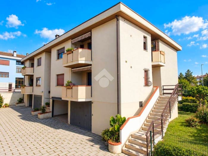 Appartamento quadrilocale in vendita in Via Romania, Centro, Roseto degli Abruzzi