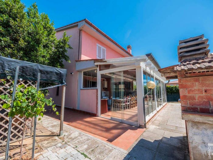 Casa con 6 locali in vendita in Via Giovanni Amendola, Ovest Campi Alti, Follonica