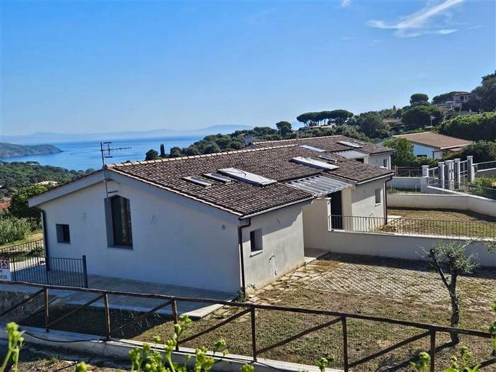 Casa trilocale in vendita in Capoliveri