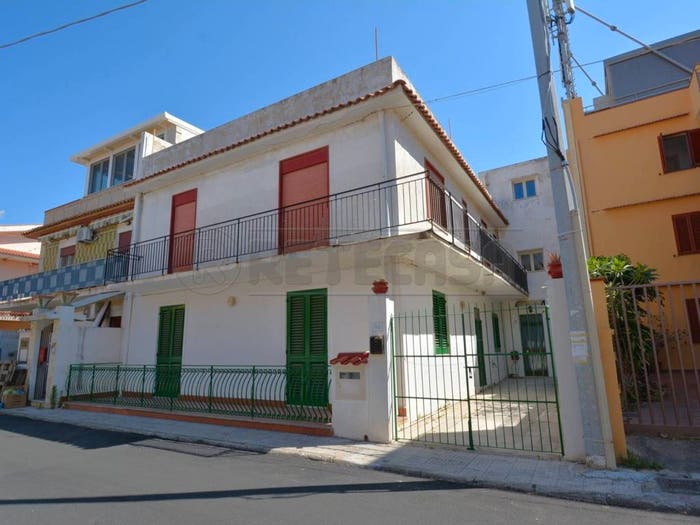 Appartamento quadrilocale in vendita in Via Canale Torre Faro, Torre Faro, Messina