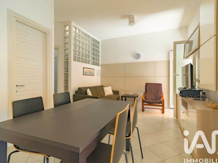 Appartamento trilocale in vendita in Via Stella, Centro, Loano