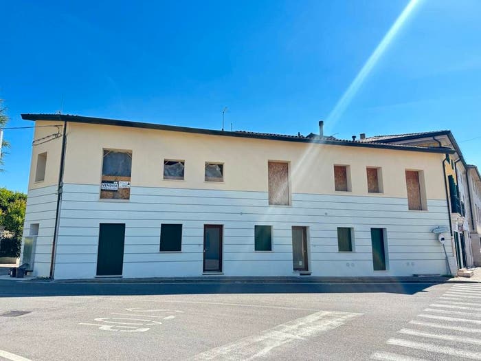 Appartamento quadrilocale in vendita in Via San Pio X, Centro, Galliera Veneta