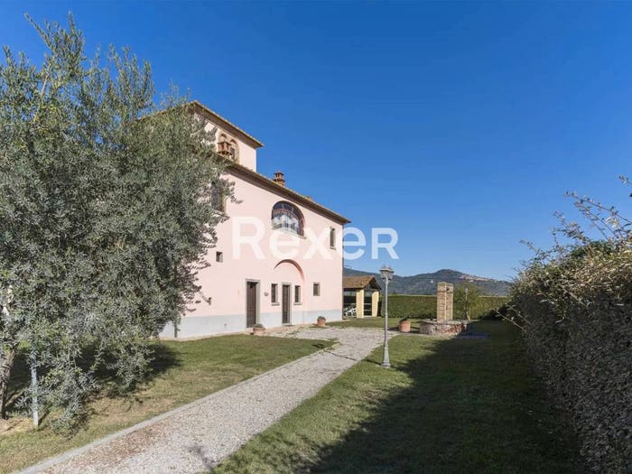 Appartamento quadrilocale in vendita in Loc Santa Caterina, Fratta Santa Caterina, Cortona