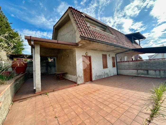 Casa quadrilocale in vendita in CONTRADA MAIOLINO, Gizzeria
