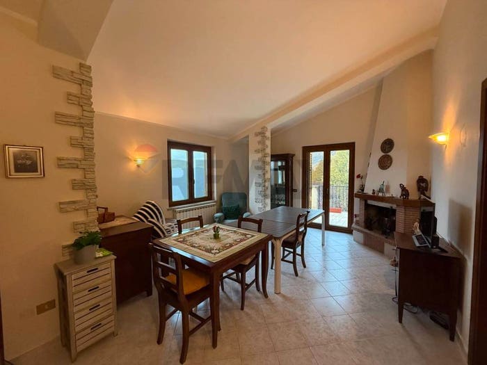 Appartamento trilocale in vendita in Località Forsivo, Norcia