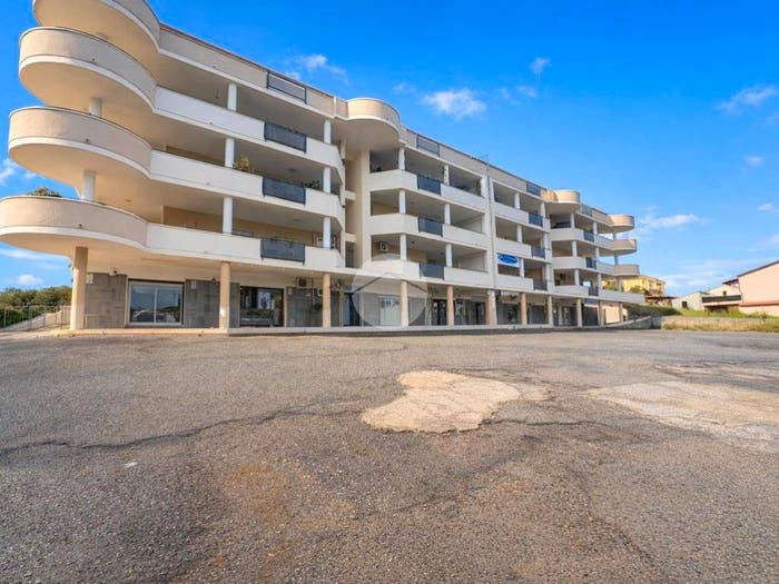 Appartamento con 5 locali in vendita in Via B Croce, Stazione Montalto Coretto, Montalto Uffugo
