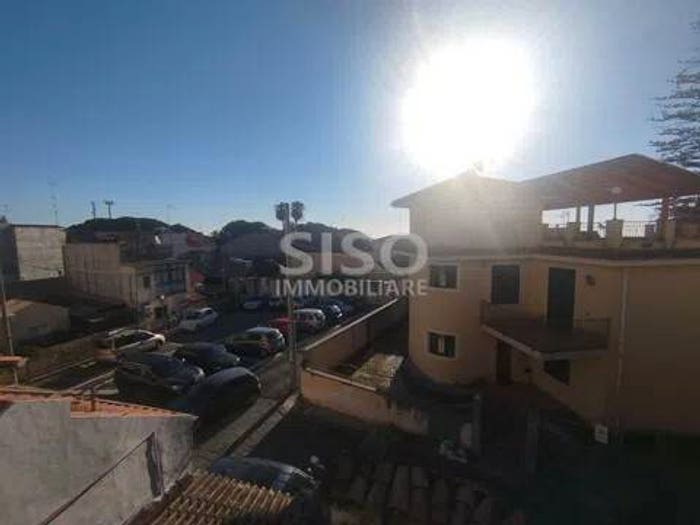 Casa con 6 locali in vendita in Via Vittorio Emanuele, Centro, Aci Catena