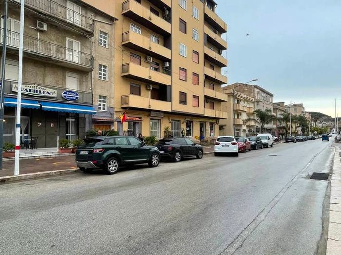 Appartamento con 6 locali in vendita in Via Roma, Siculiana