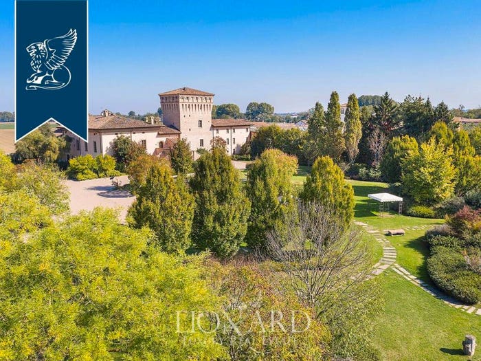 Casa con 6 locali in vendita in Cortemaggiore