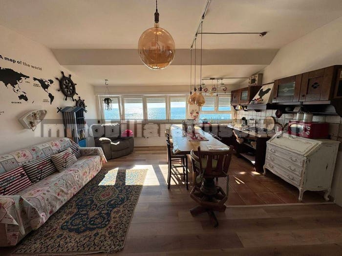 Casa trilocale in vendita in Via Arenile di Torre Flavia, Zona Domitilla, Ladispoli